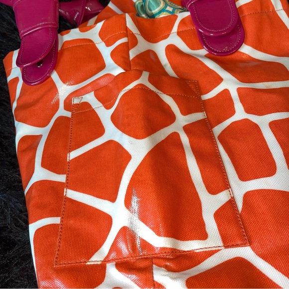 Kate Landry orange and pink giraffe tote bag - Picture 5 of 7